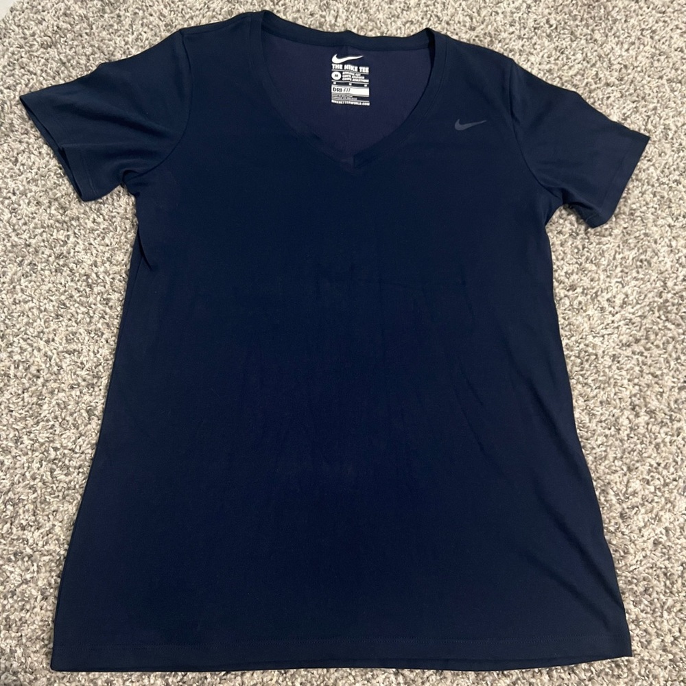 4 (four) size M Nike dri-fit tshirts - Picture 4 of 9